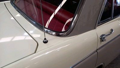 Lot 384 - 1969 WOLSELEY 16/60