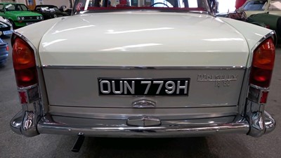 Lot 384 - 1969 WOLSELEY 16/60