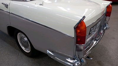 Lot 384 - 1969 WOLSELEY 16/60