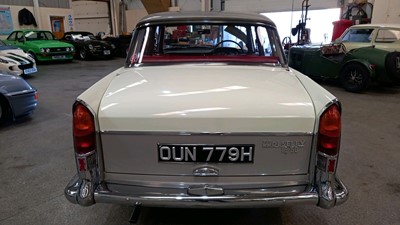 Lot 384 - 1969 WOLSELEY 16/60