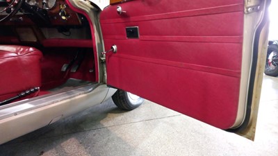 Lot 384 - 1969 WOLSELEY 16/60