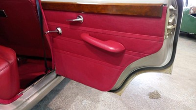 Lot 384 - 1969 WOLSELEY 16/60