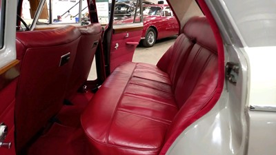 Lot 384 - 1969 WOLSELEY 16/60