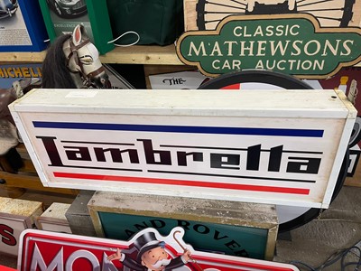 Lot 16 - LAMBRETTA LIGHT UP SIGN
