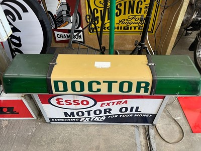 Lot 20 - DOCTOR LIGHT BAR SIGN