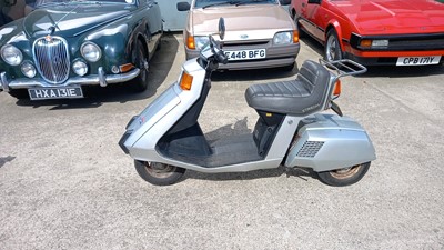 Lot 400 - 1986 HONDA STREAM
