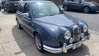 Lot 420 - 1996 MITSUOKA VIEWT