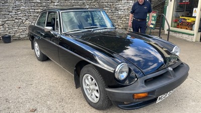 Lot 454 - 1975 MG B GT