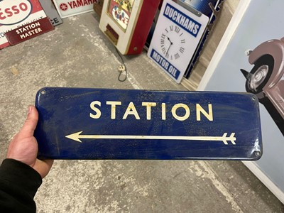 Lot 321 - RAILWAY STATION SIGN