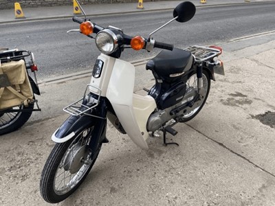 Lot 80 - 2002 HONDA C90