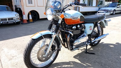 Lot 515 - 2009 TRIUMPH T100 BONNEVILLE
