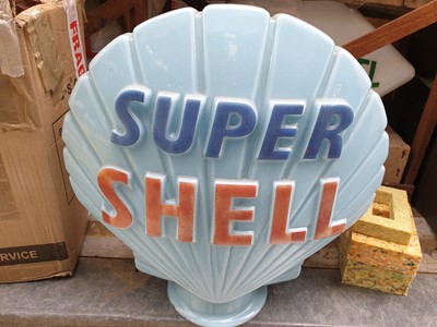 Lot 1 - SUPER SHELL GLOBE