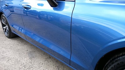 Lot 117 - 2019 VOLVO	V60 R-DESIGN D4 AUTO