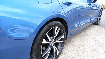 Lot 117 - 2019 VOLVO	V60 R-DESIGN D4 AUTO