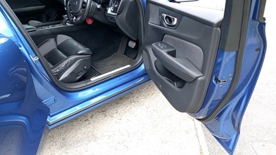 Lot 117 - 2019 VOLVO	V60 R-DESIGN D4 AUTO