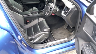 Lot 117 - 2019 VOLVO	V60 R-DESIGN D4 AUTO