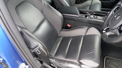 Lot 117 - 2019 VOLVO	V60 R-DESIGN D4 AUTO