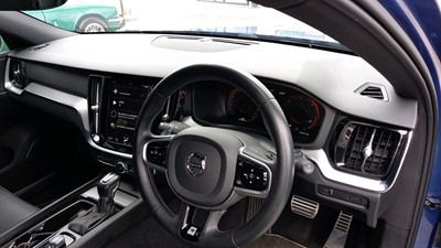 Lot 117 - 2019 VOLVO	V60 R-DESIGN D4 AUTO