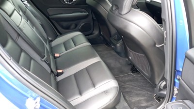 Lot 117 - 2019 VOLVO	V60 R-DESIGN D4 AUTO
