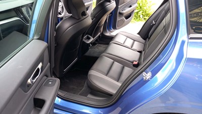 Lot 117 - 2019 VOLVO	V60 R-DESIGN D4 AUTO