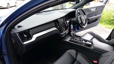 Lot 117 - 2019 VOLVO	V60 R-DESIGN D4 AUTO