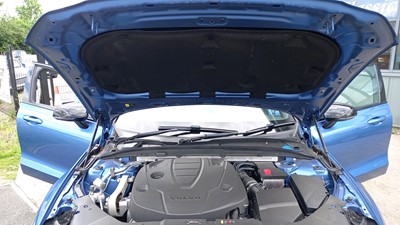 Lot 117 - 2019 VOLVO	V60 R-DESIGN D4 AUTO
