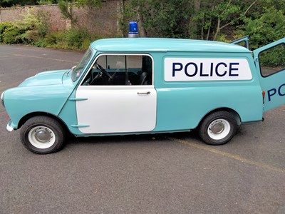 Lot 62 - 1979 AUSTIN MORRIS MINI 850 POLICE VAN