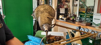 Lot 99 - 1940'S HERBERT TERRY MOTTLED ANGLEPOISE DESK LIGHT