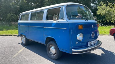 Lot 98 - 1977 VOLKSWAGEN MICROBUS 8 SEATER