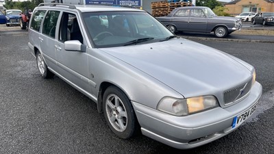 Lot 288 - 1999 VOLVO V70 XLT