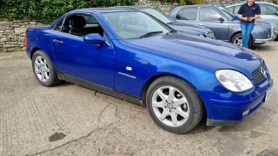 Lot 350 - 1999 MERCEDES SLK 230 KOMPRESSOR