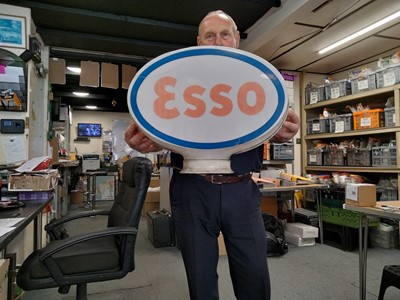Lot 165 - PLASTIC ESSO GLOBE