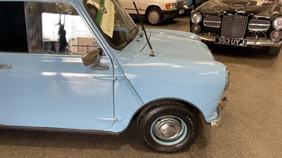 Lot 157 - 1972 AUSTIN MINI 850 VAN