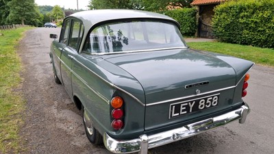 Lot 569 - 1962 SINGER VOGUE