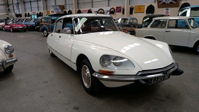 Lot 403 - 1973 CITROEN DS 23 PALLAS