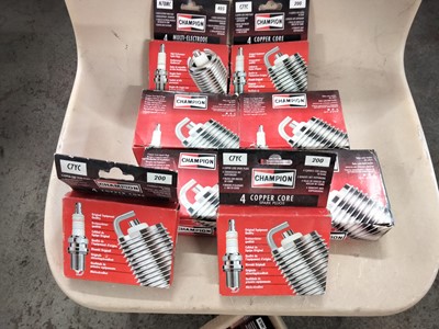 Lot 256 - 32 SPARK PLUGS IN BOXES