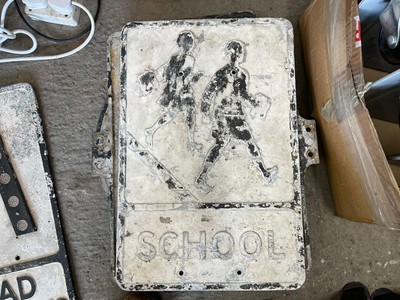 Lot 146 - SCHOOL SIGN