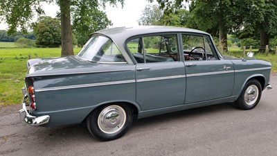 Lot 65 - 1962 SINGER VOGUE