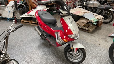 Lot 102 - 2001 GILERA RUNNER 180