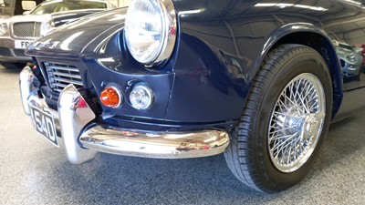 Lot 195 - 1966 TRIUMPH SPITFIRE 4