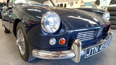 Lot 195 - 1966 TRIUMPH SPITFIRE 4