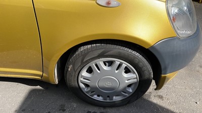 Lot 272 - 2001 TOYOTA YARIS GS
