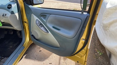 Lot 272 - 2001 TOYOTA YARIS GS