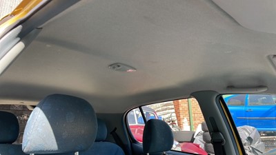 Lot 272 - 2001 TOYOTA YARIS GS