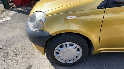 Lot 272 - 2001 TOYOTA YARIS GS