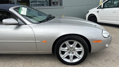 Lot 348 - 1998 JAGUAR XK8