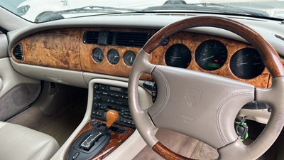 Lot 348 - 1998 JAGUAR XK8