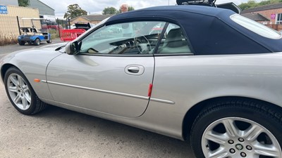 Lot 348 - 1998 JAGUAR XK8