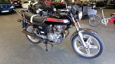 Lot 440 - 1978 HONDA 250 SUPER DREAM