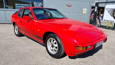 Lot 448 - 1980 PORSCHE 924